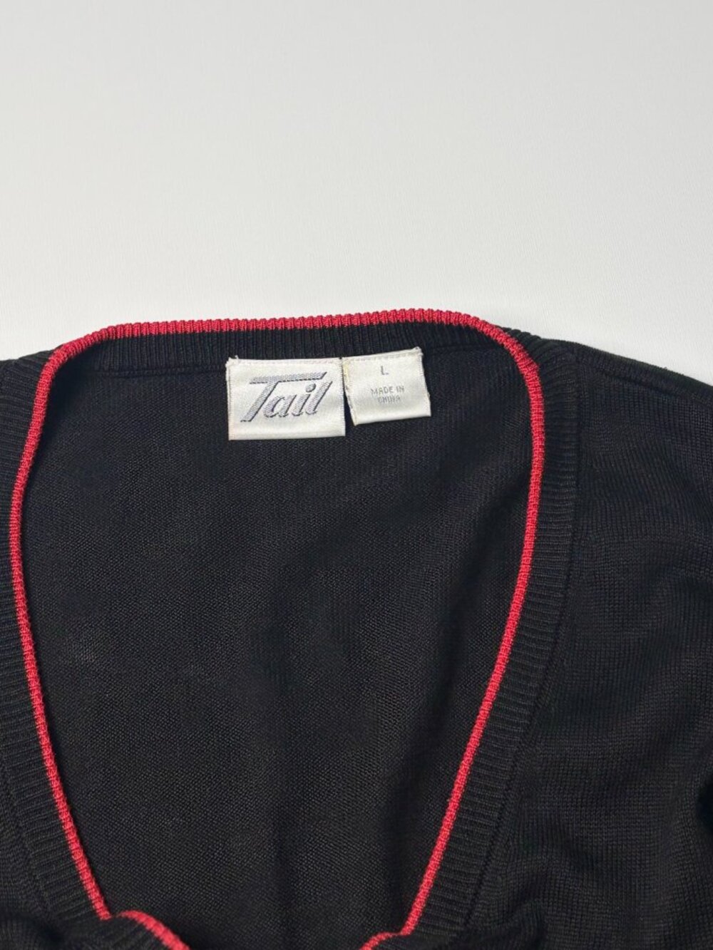 Tail Women's Silk Blend Cardigan Sweater Size Large Black w/ Red Contrast Trim - Picture 8 of 8
